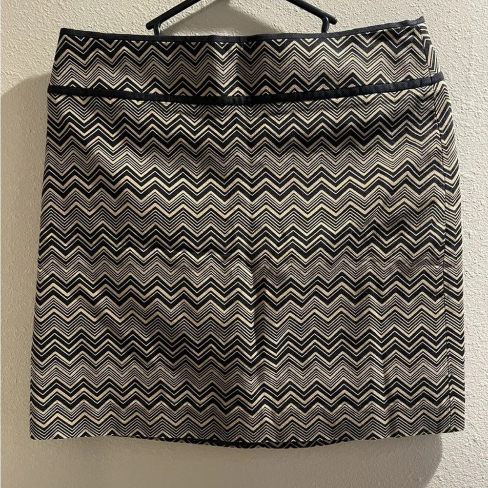 LOFT Brown/Black Zig Zag Design NWT Skirt 4P